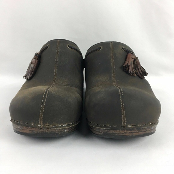 taupe milled nubuck dansko